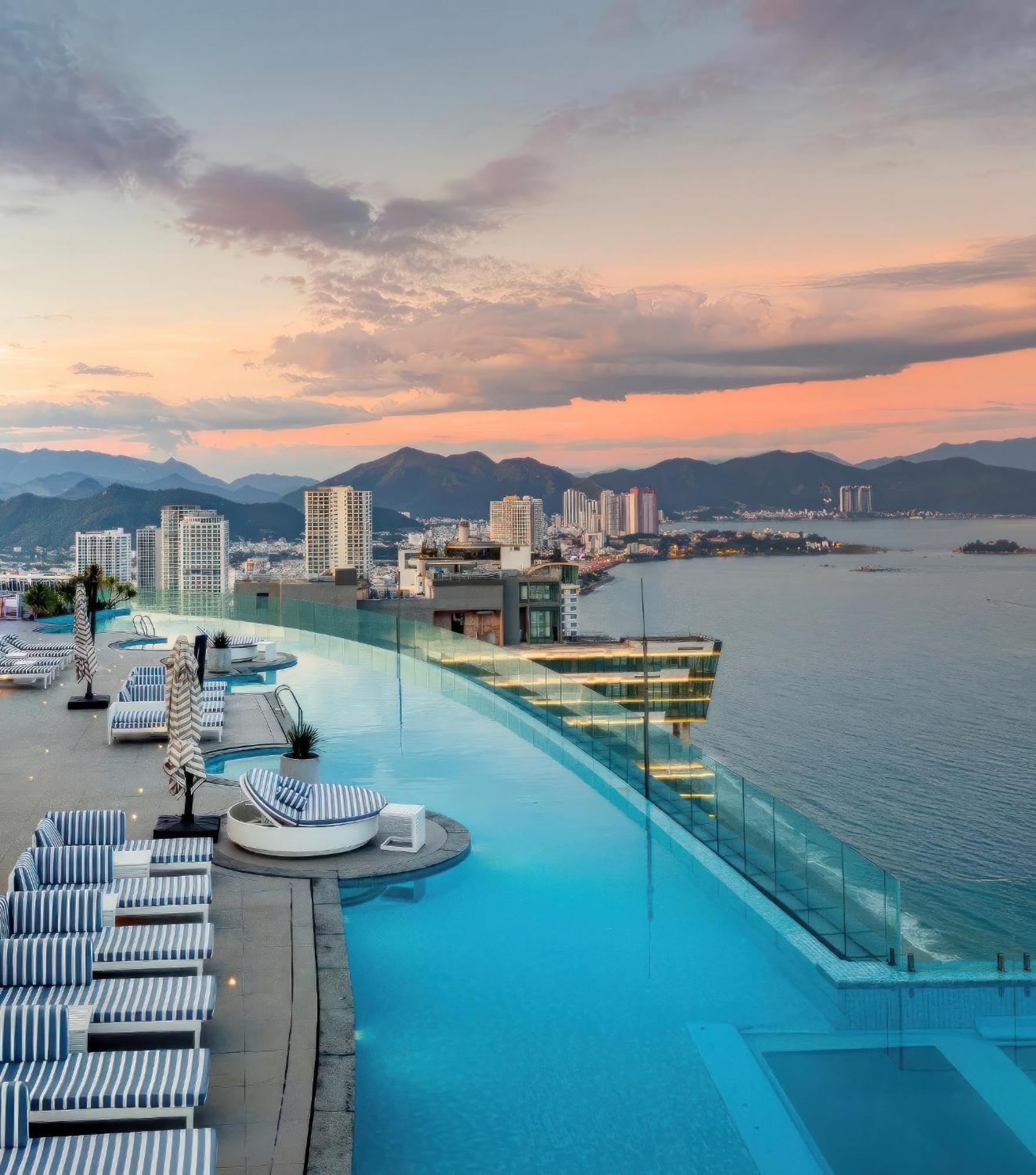 Jk.Boutique Oceanfront Panorama Residence Nha Trang Zewnętrze zdjęcie